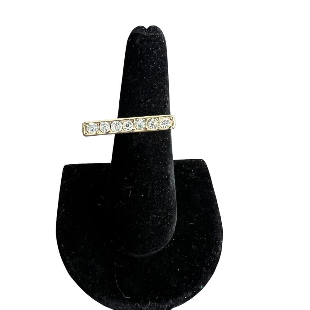 Rhinestone studded gold tone bar statement ring - size 7
